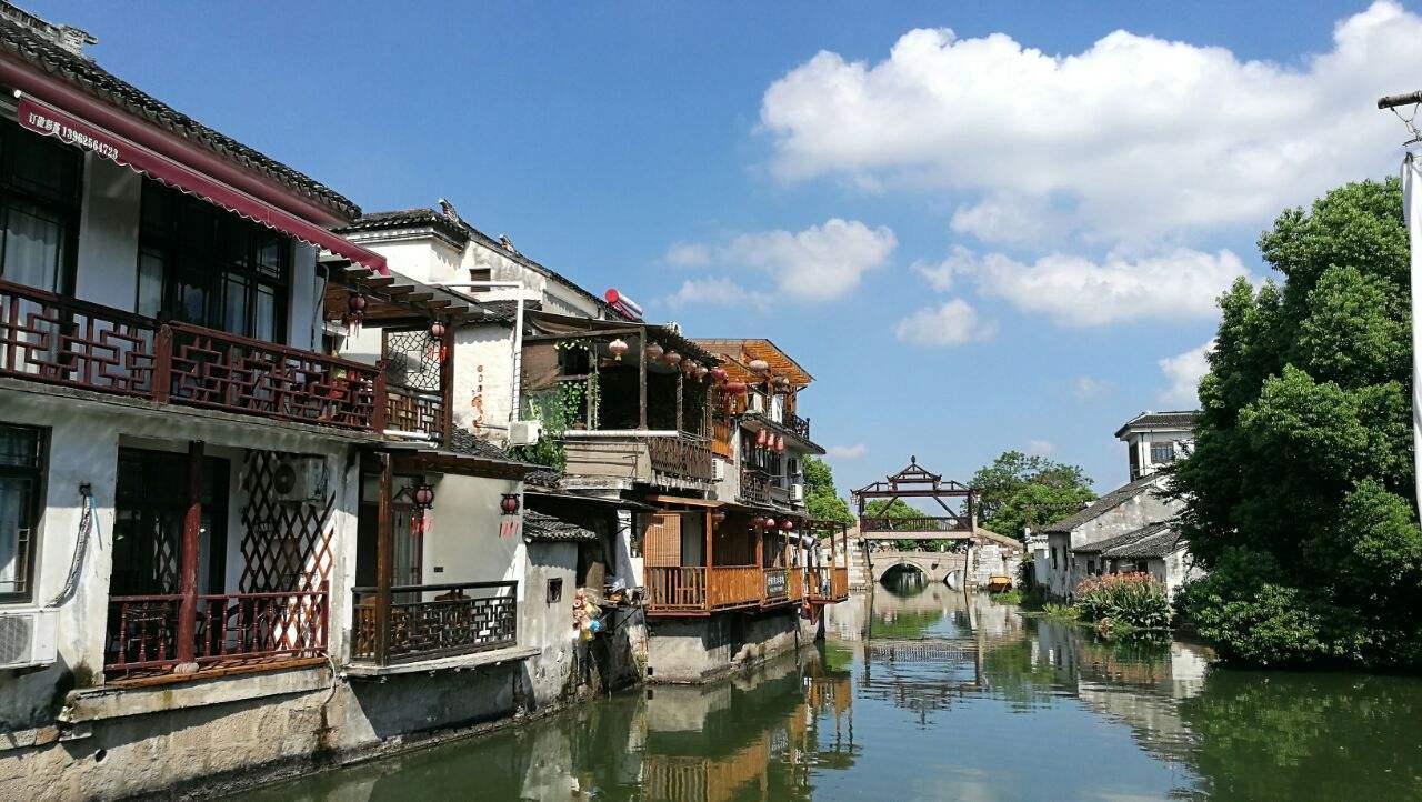 28岁男子脑卒中入院,陪同的家人中,父亲和妻子都被查出高血压